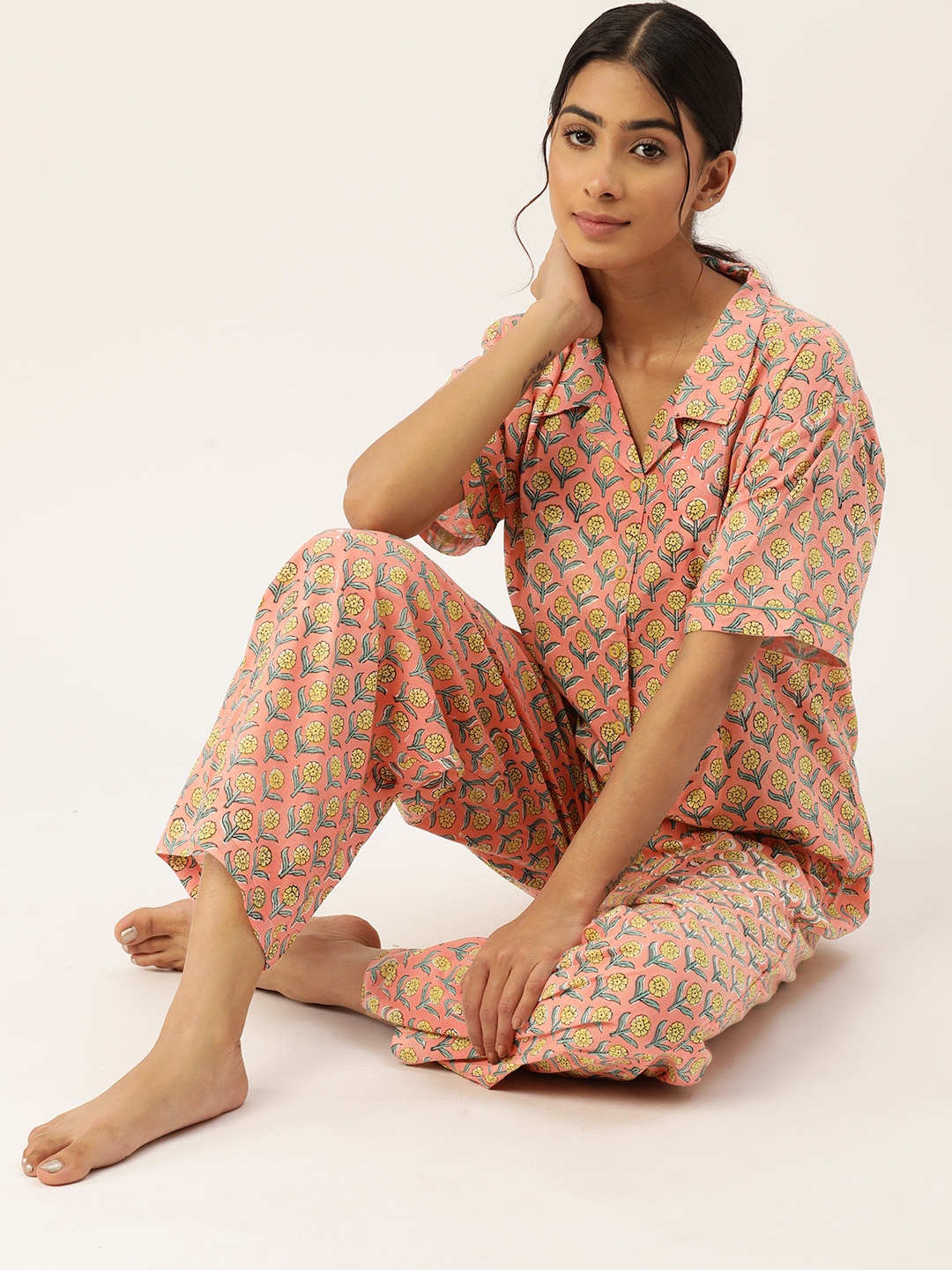 

ETC Women Floral Printed Pure Cotton Night Suit, Peach