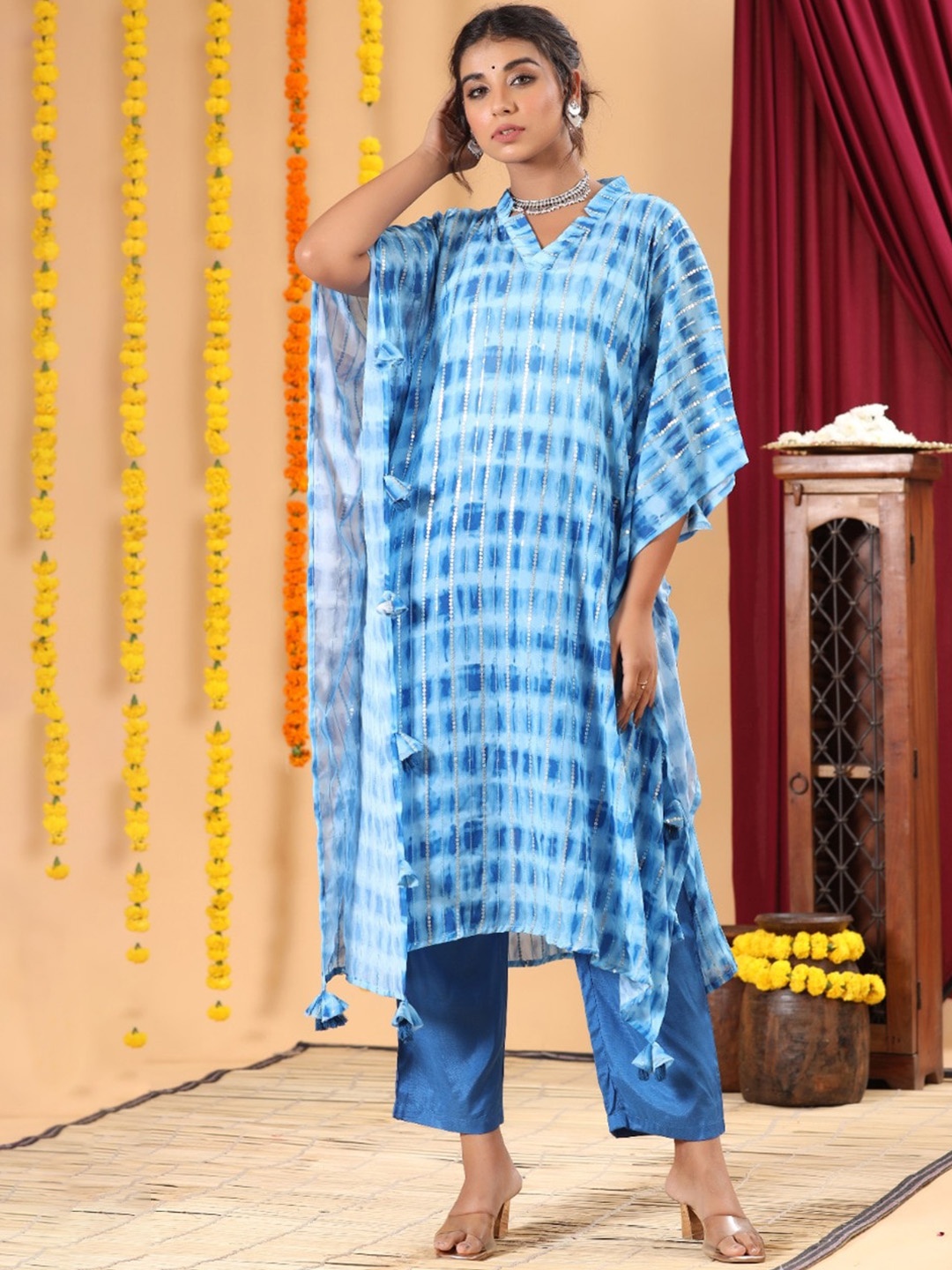 

AUTUMN LANE Shibori Work Regular Kaftan with Trousers, Blue