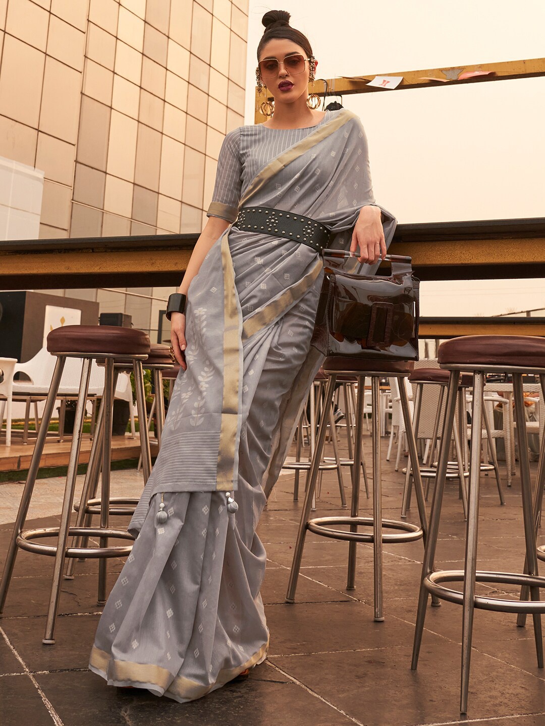 

KARAGIRI Ethnic Motifs Printed Zari Saree, Grey