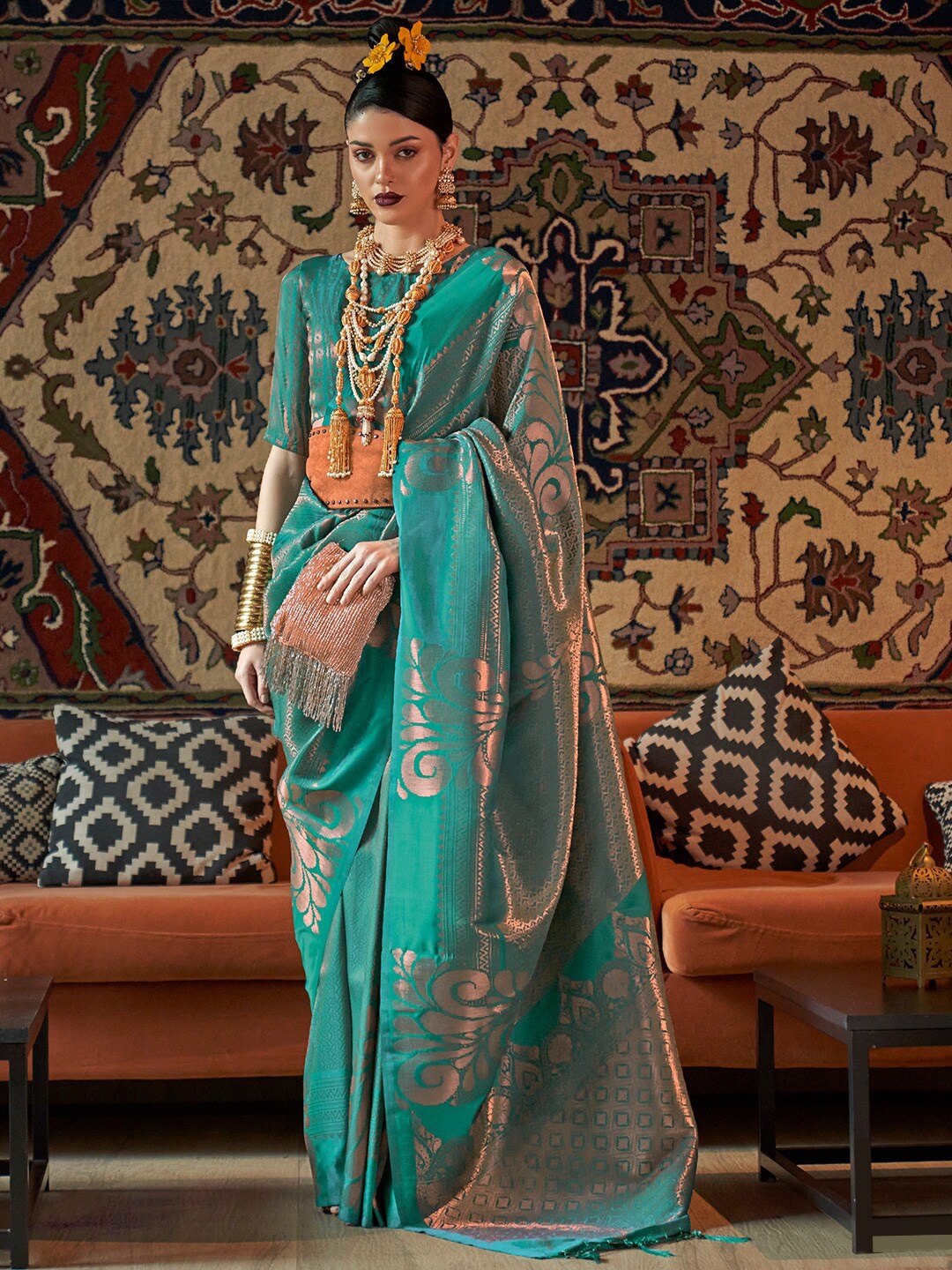 

KARAGIRI Ethnic Woven Design Zari Kanjeevaram Saree, Green