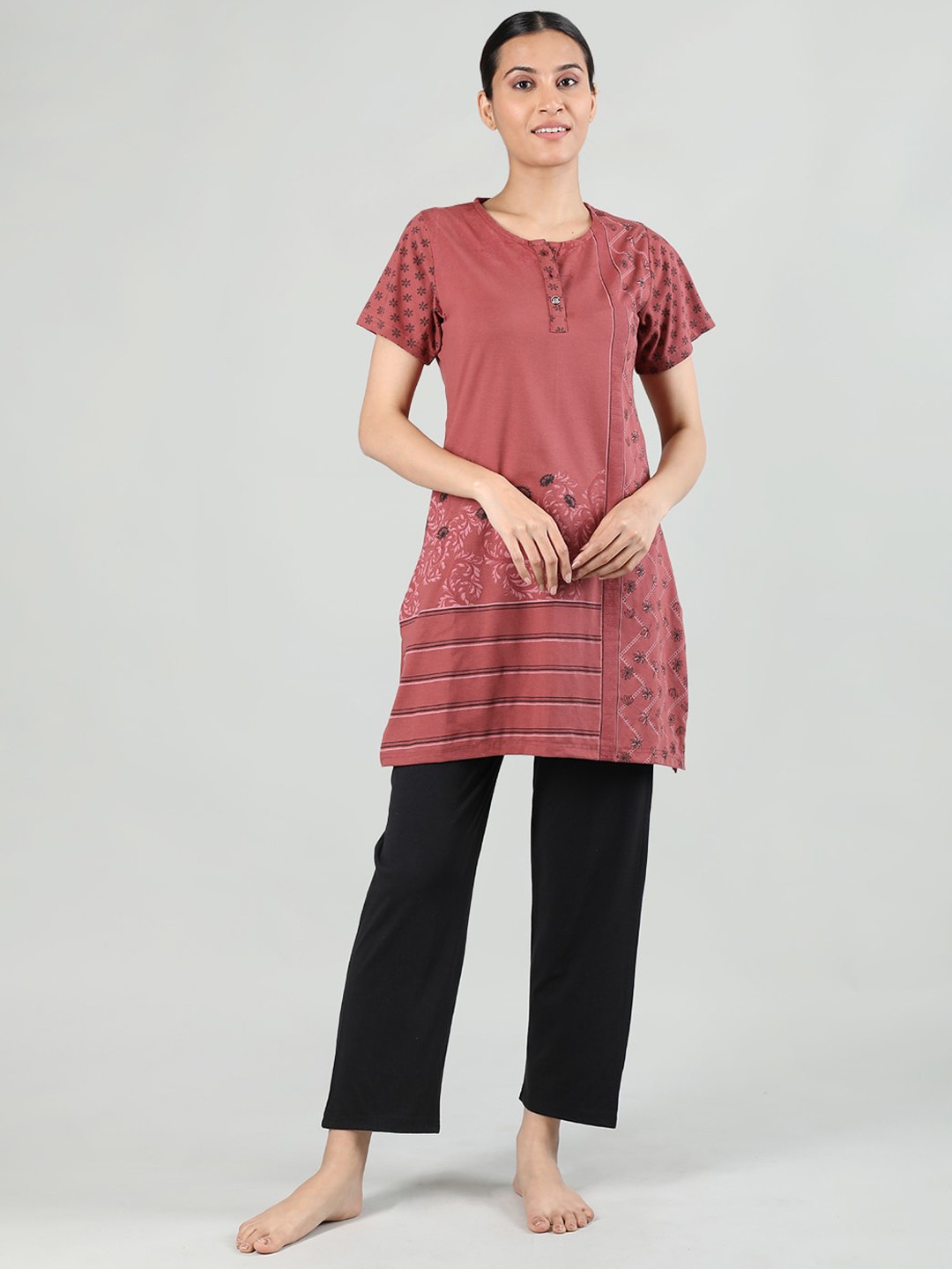 

Duchess Ethnic Motifs Printed Night Suit, Rust