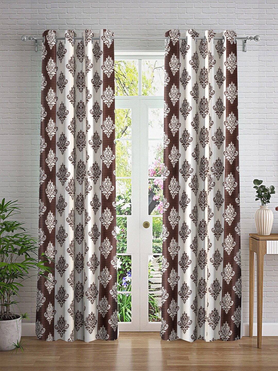 

Cortina White & Brown 2 Pieces Ethnic Motifs Printed Door Curtain