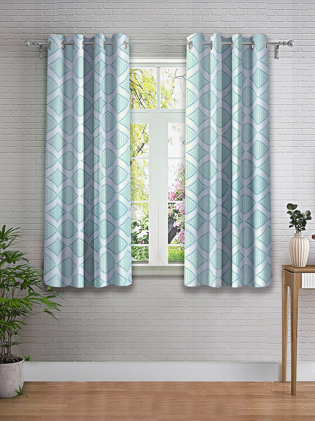 

Cortina White & Green 2 Pieces Printed Window Curtains