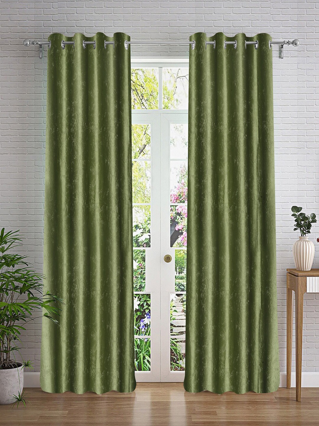 

Cortina Olive Green 2 Pieces Floral Door Curtain