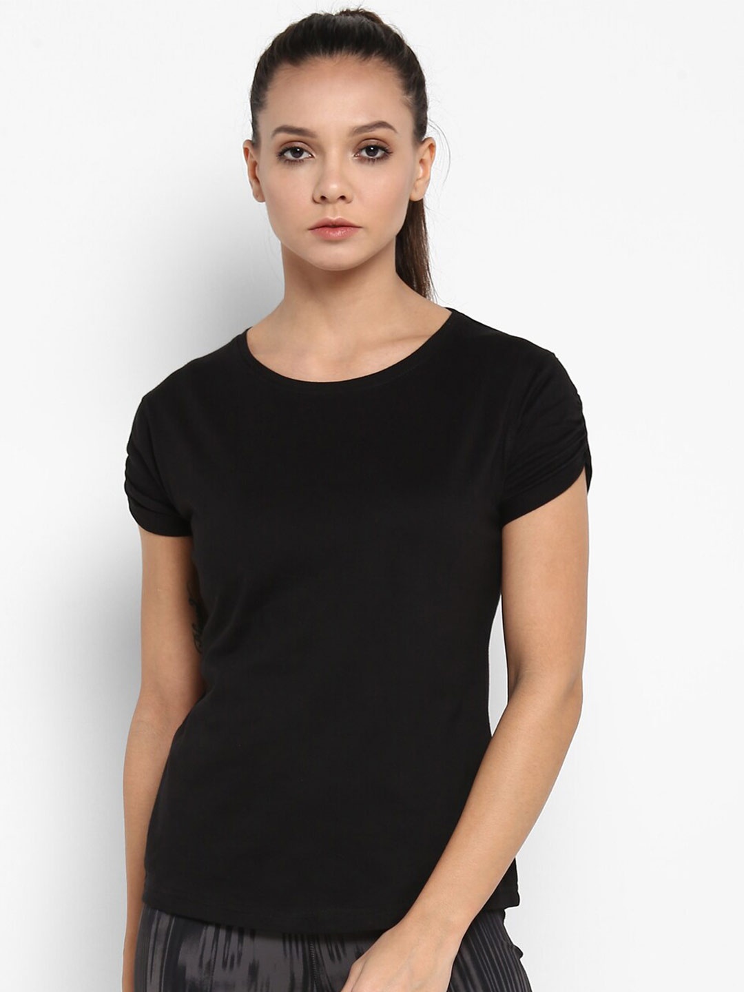 

appulse Round Neck Slim Fit Cotton T-shirt, Black