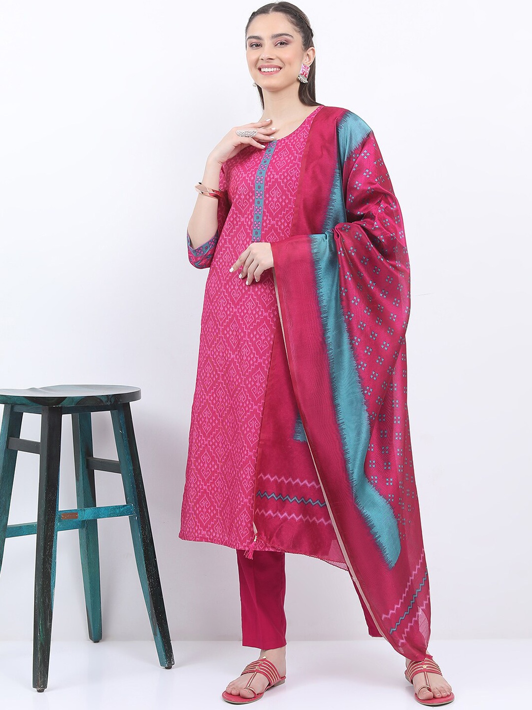 

KETCH Ethnic Motif Printed Kurta With Trousers & Dupatta, Magenta