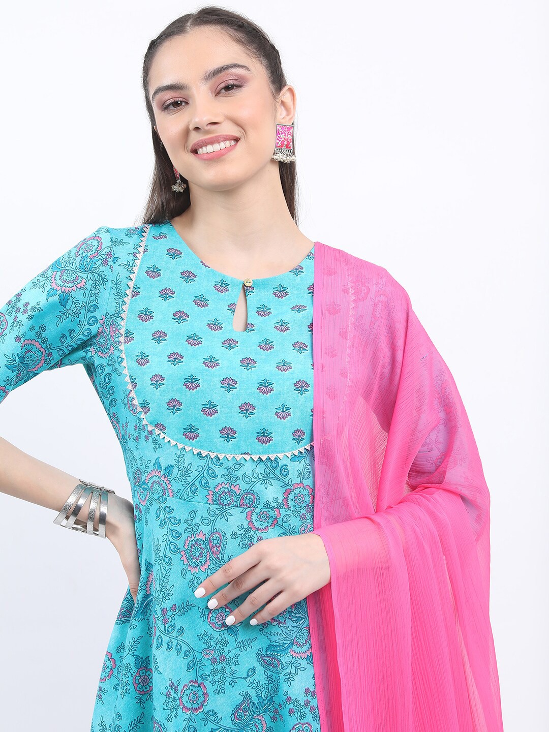 

KETCH Floral Printed Gotta Patti Kurta with Palazzos & Dupatta, Turquoise blue