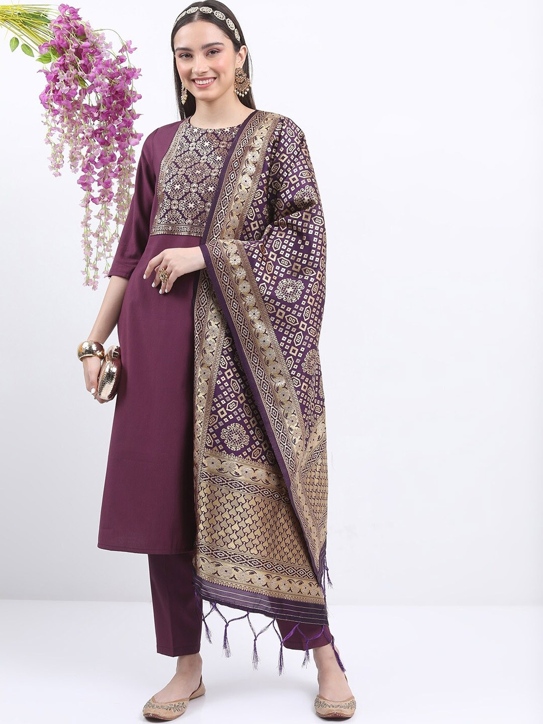 

KETCH Ethnic Motifs Yoke Design Straight Kurta with Trousers & Dupatta, Purple