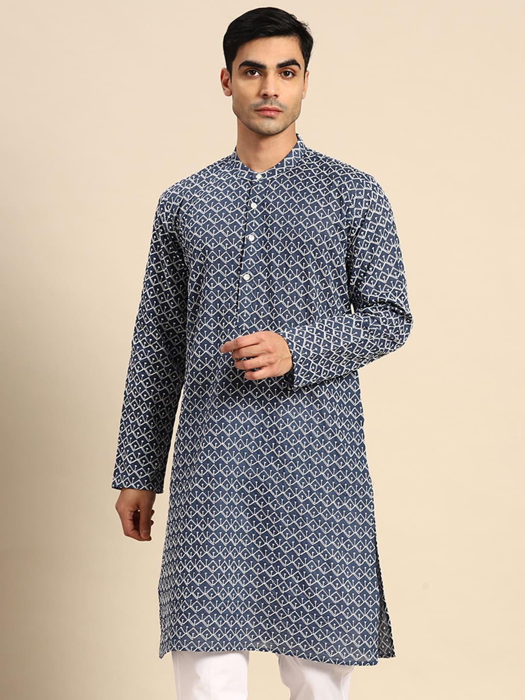 

Anouk Geometric Embroidered Mandarin Collar Kurta, Blue