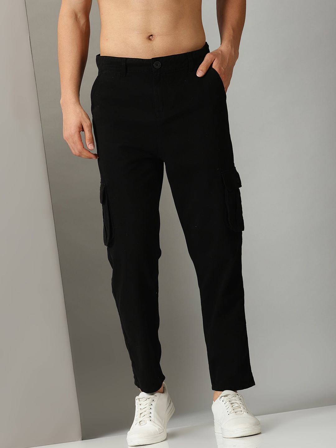 

Old Grey Men Relaxed Cotton Loose Fit Cargos, Black