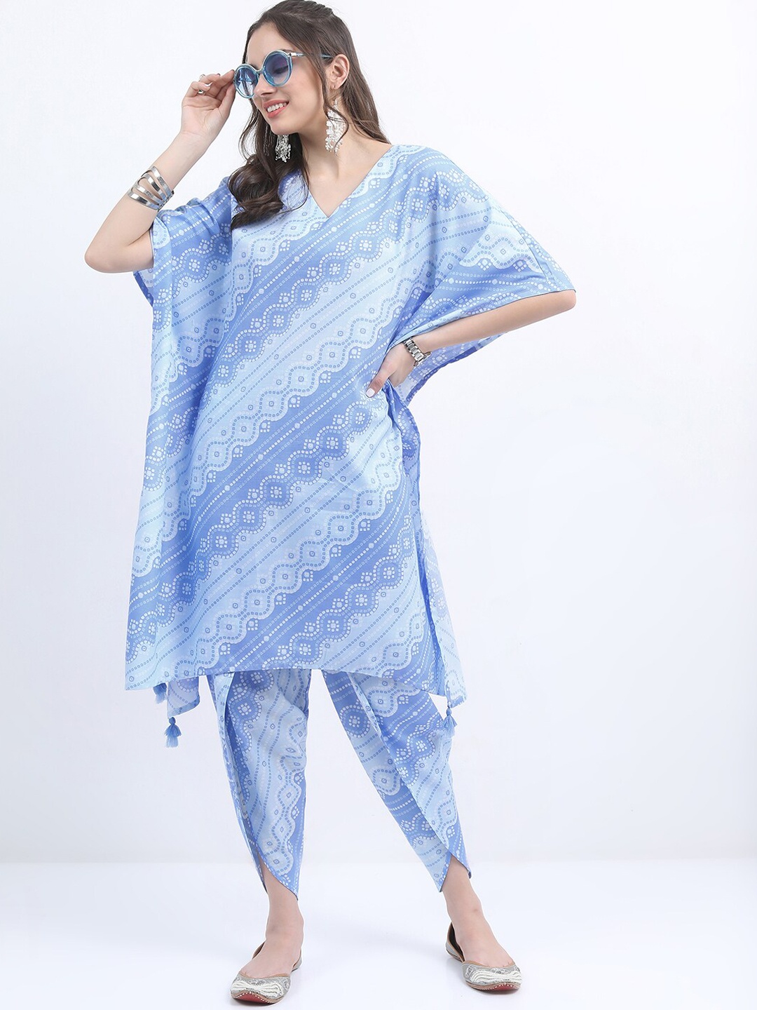 

KETCH Bandhani Printed V-Neck High-Low Kurta with Dhoti Pants, Blue