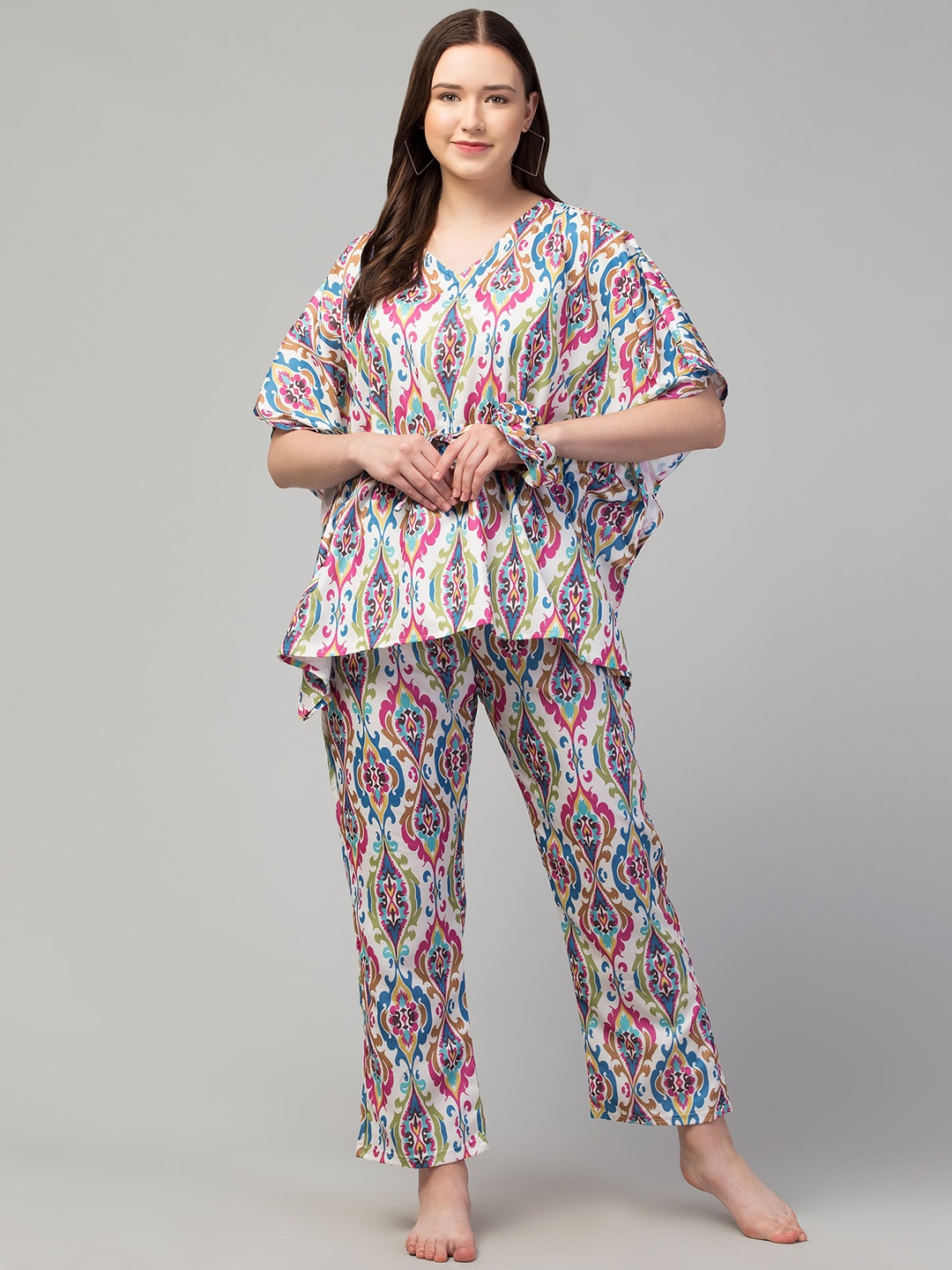 

FFLIRTYGO Ethnic Motifs Printed Kaftan Night Suit, White