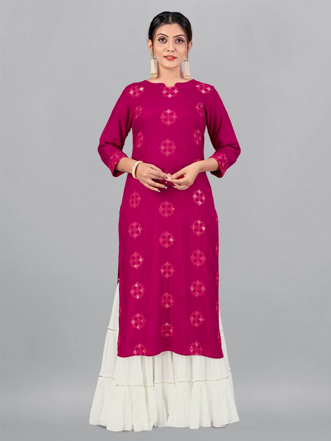

FASHION DREAM Ethnic Motifs Embroidered Sequined Kurta, Pink