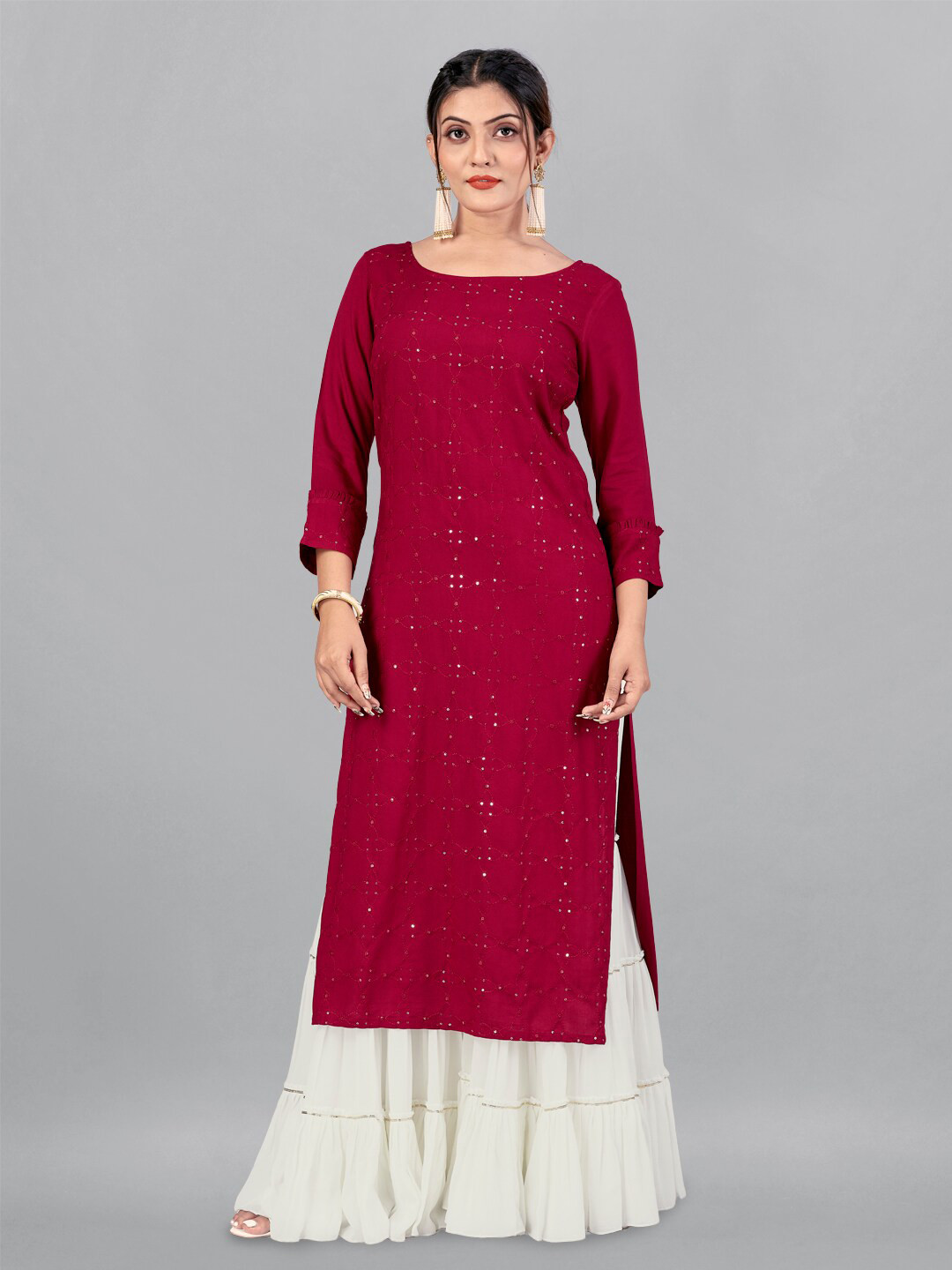 

FASHION DREAM Ethnic Motifs Embroidered Sequined Kurta, Maroon