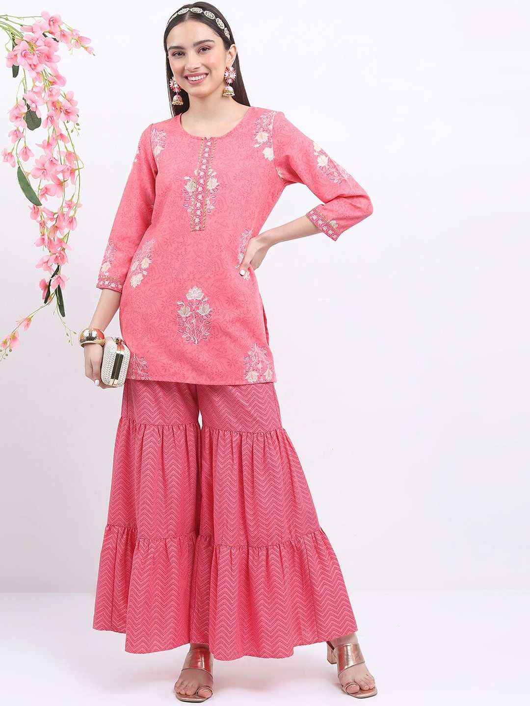 

Vishudh Floral Printed Regular Kurta With Sharara, Pink