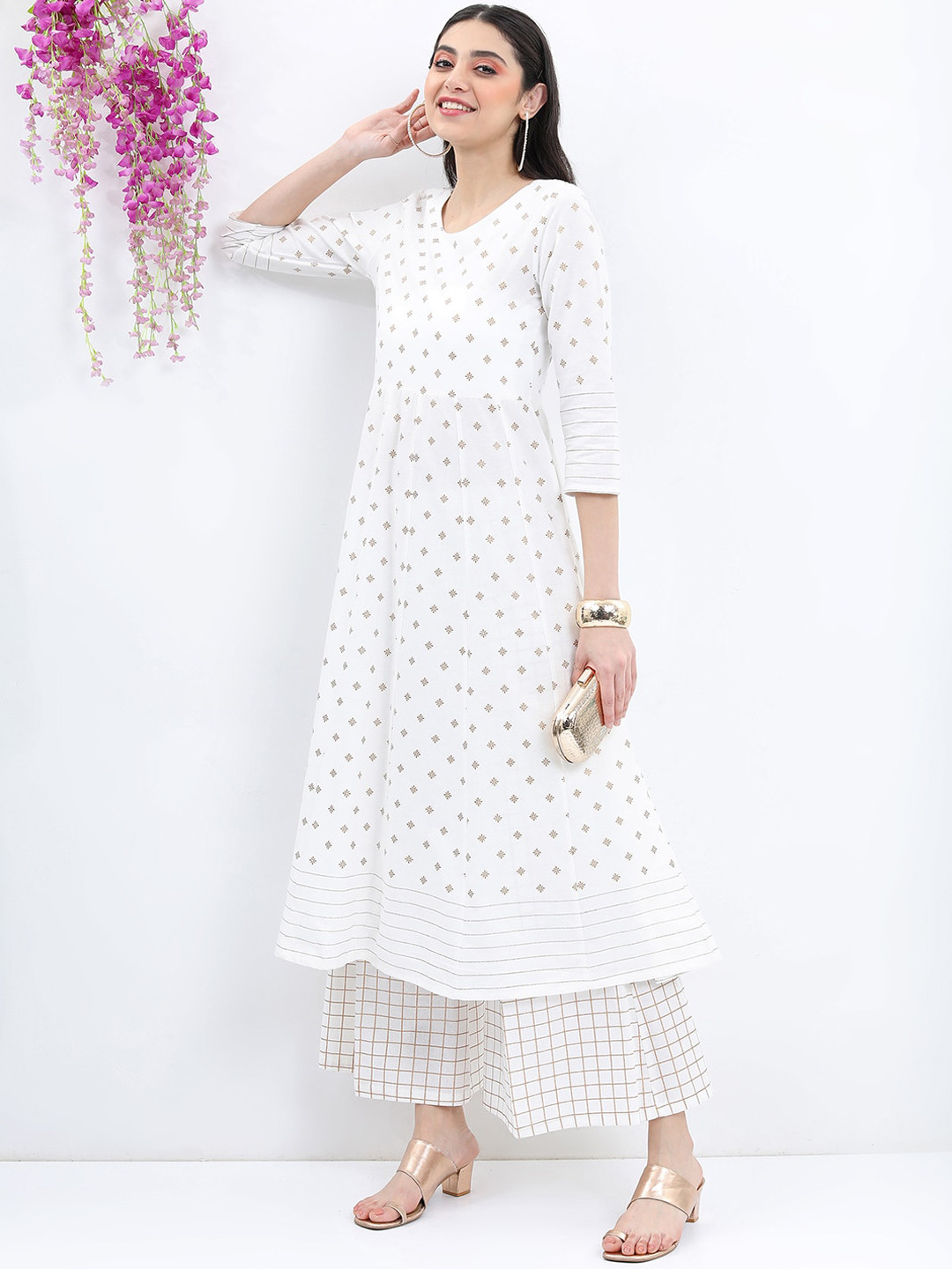 

Vishudh Paneled Floral Printed Anarkali Cotton Kurta, Off white