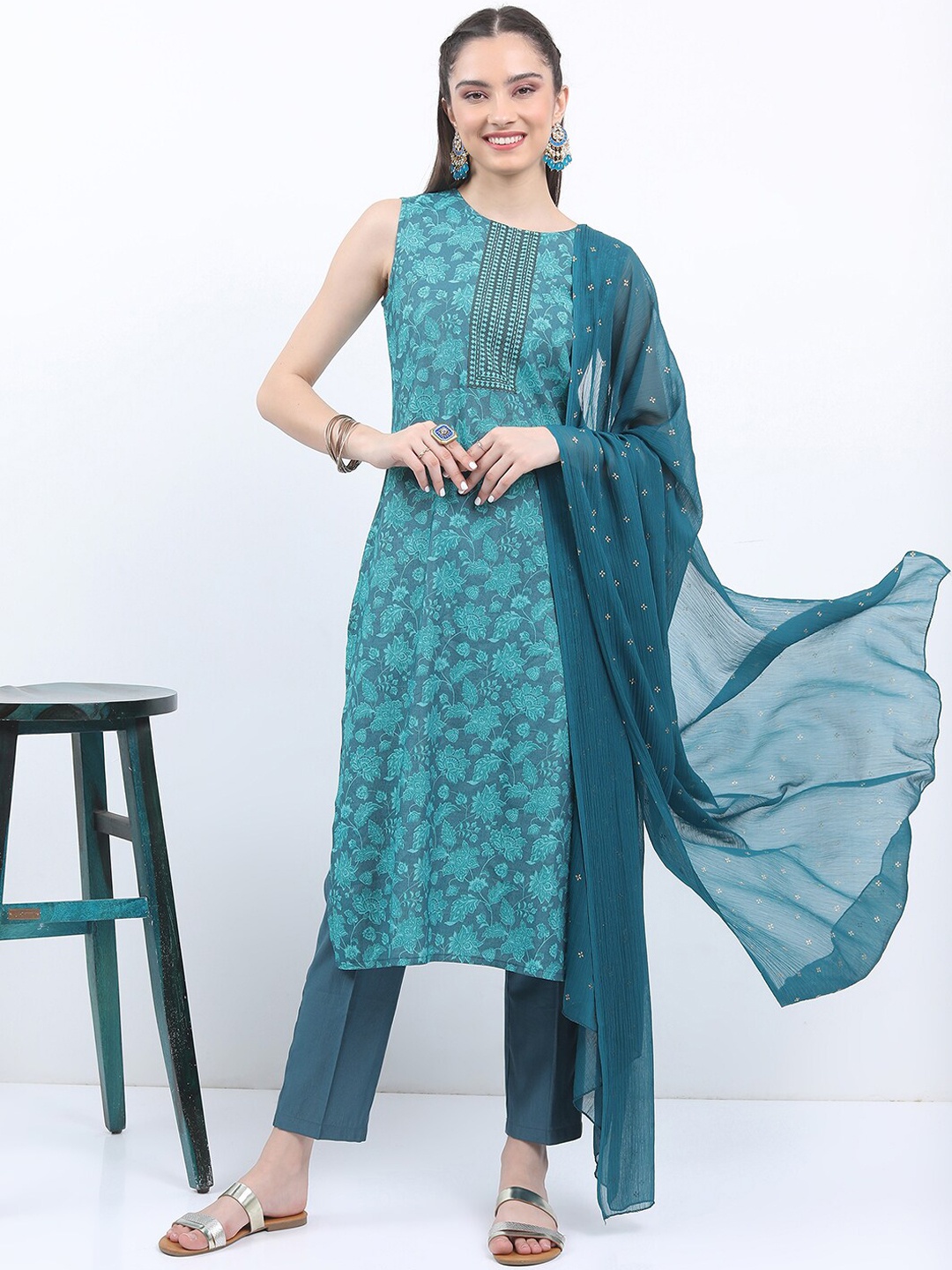 

Vishudh Floral Printed Sleeveless Regular Kurta With Trousers & Dupatta, Teal