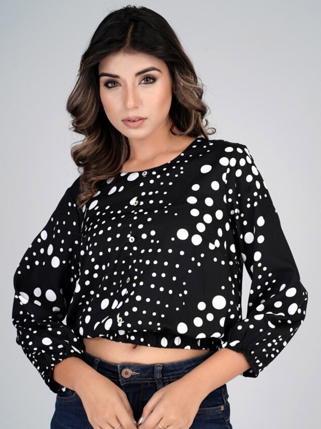 

HERE&NOW Polka Dots Printed Square Neck Puffed Sleeves Crop Top, Black