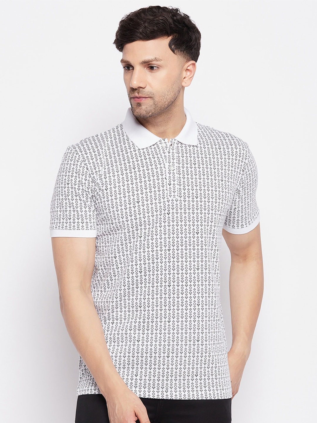 

WILD WEST Monochrome Geometric Printed Polo Collar T-shirt, White