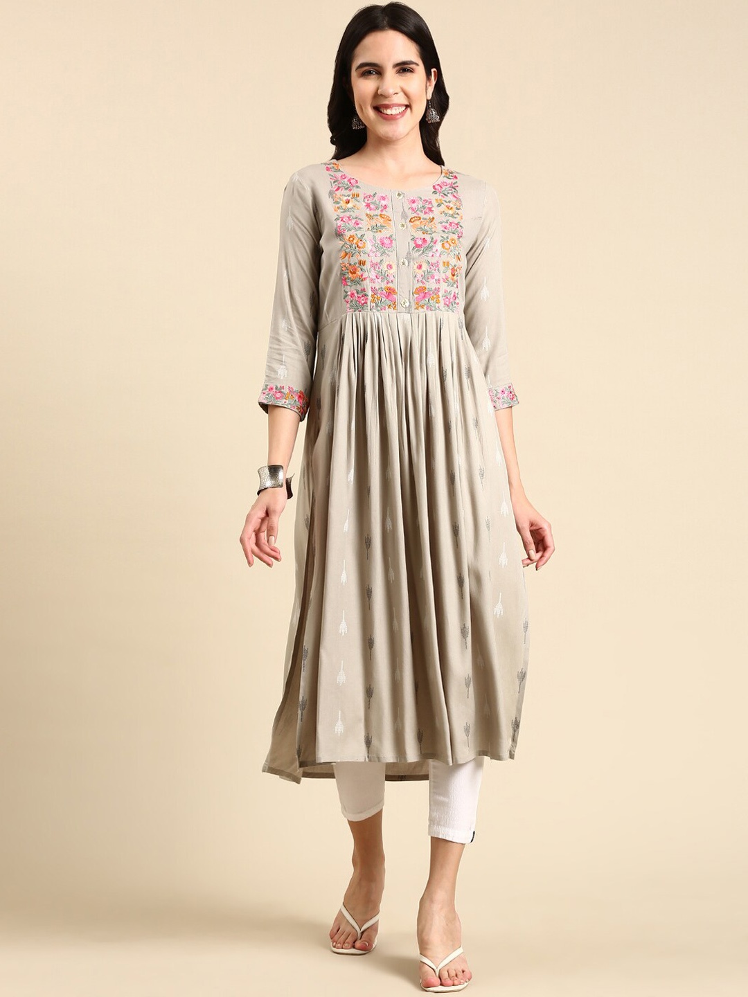 

SHOWOFF Floral Embroidered Anarkali Kurta, Grey