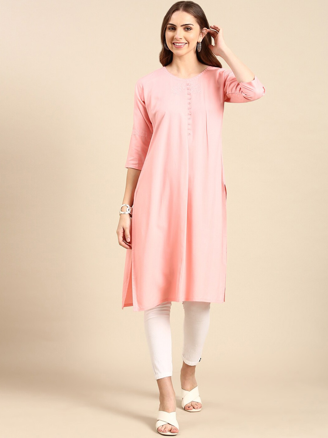 

SHOWOFF Ethnic Motifs Embroidered Thread Work Pastels Kurta, Pink