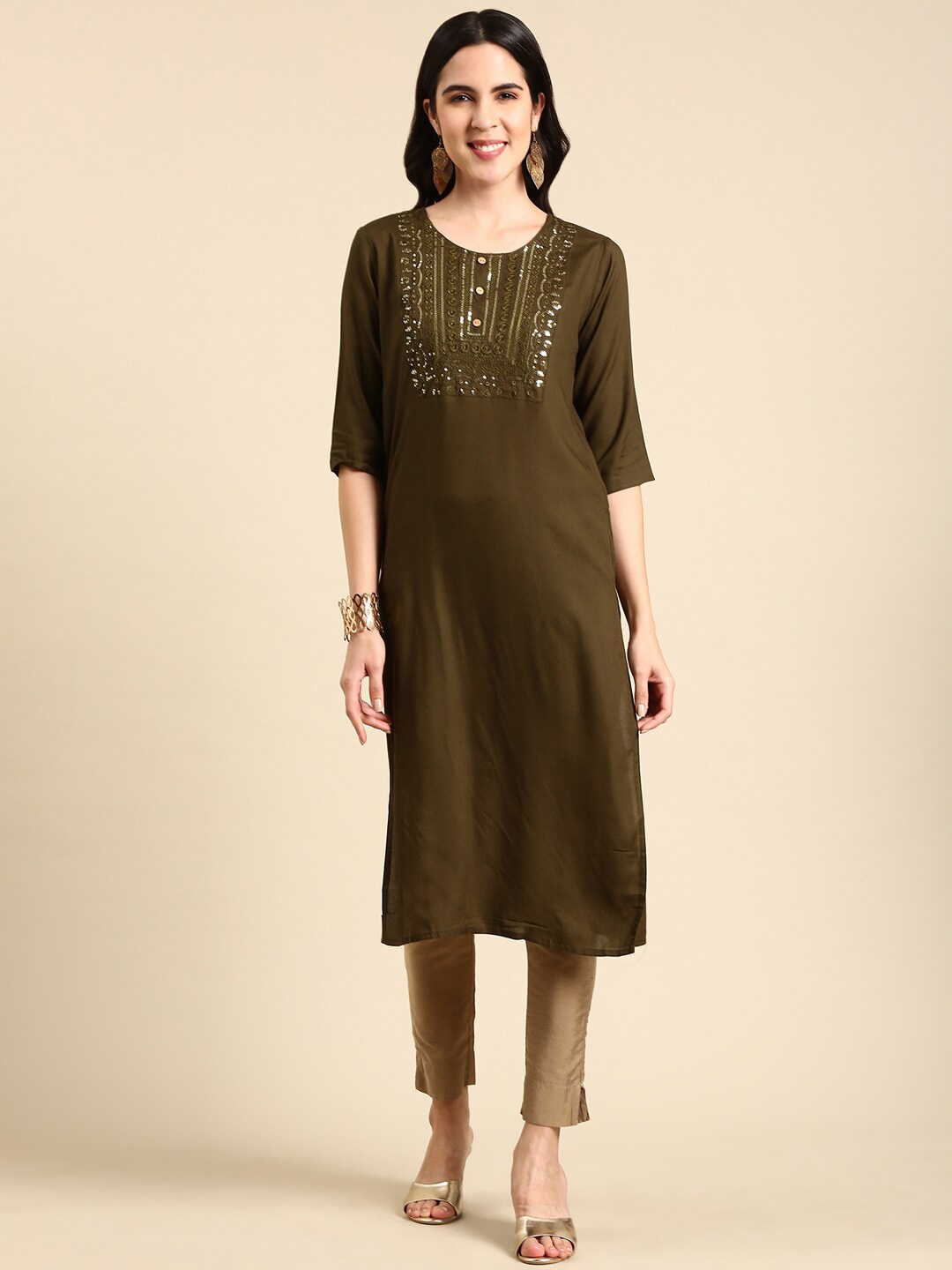 

SHOWOFF Ethnic Motifs Embroidered Sequined Straight Kurta, Olive