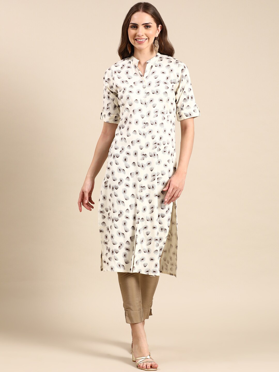 

SHOWOFF Mandarin Collar Floral Printed Straight Kurta, Off white