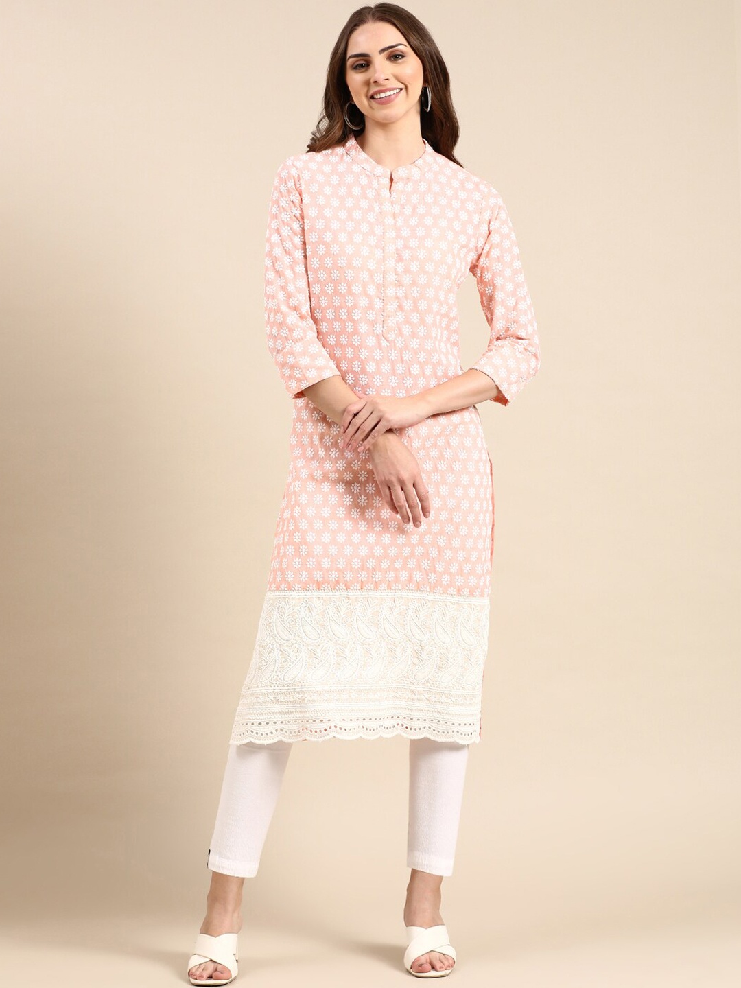 

SHOWOFF Floral Embroidered Pastels Straight Kurta, Peach