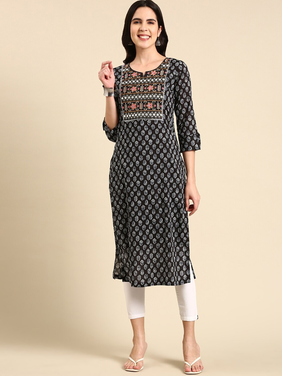 

SHOWOFF Floral Block Printed Thread Work Straight Kurta, Black