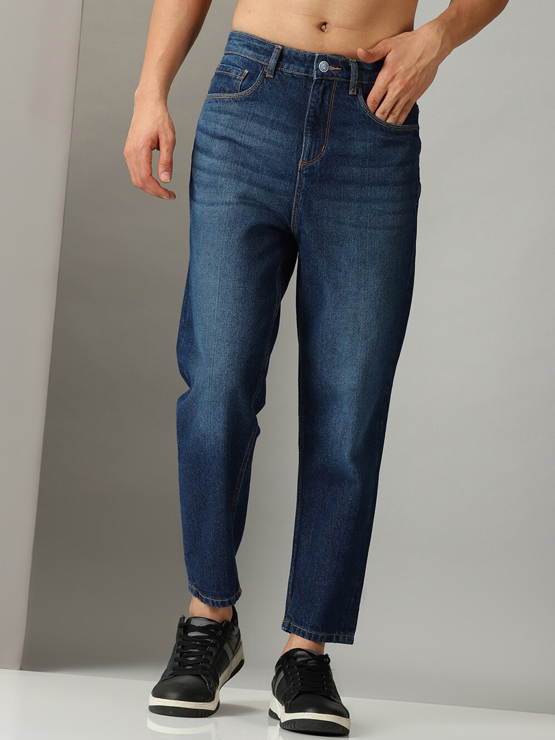 

Old Grey Men Clean Look Light Fade Mid-Rise Relaxed Fit Stretchable Jeans, Blue