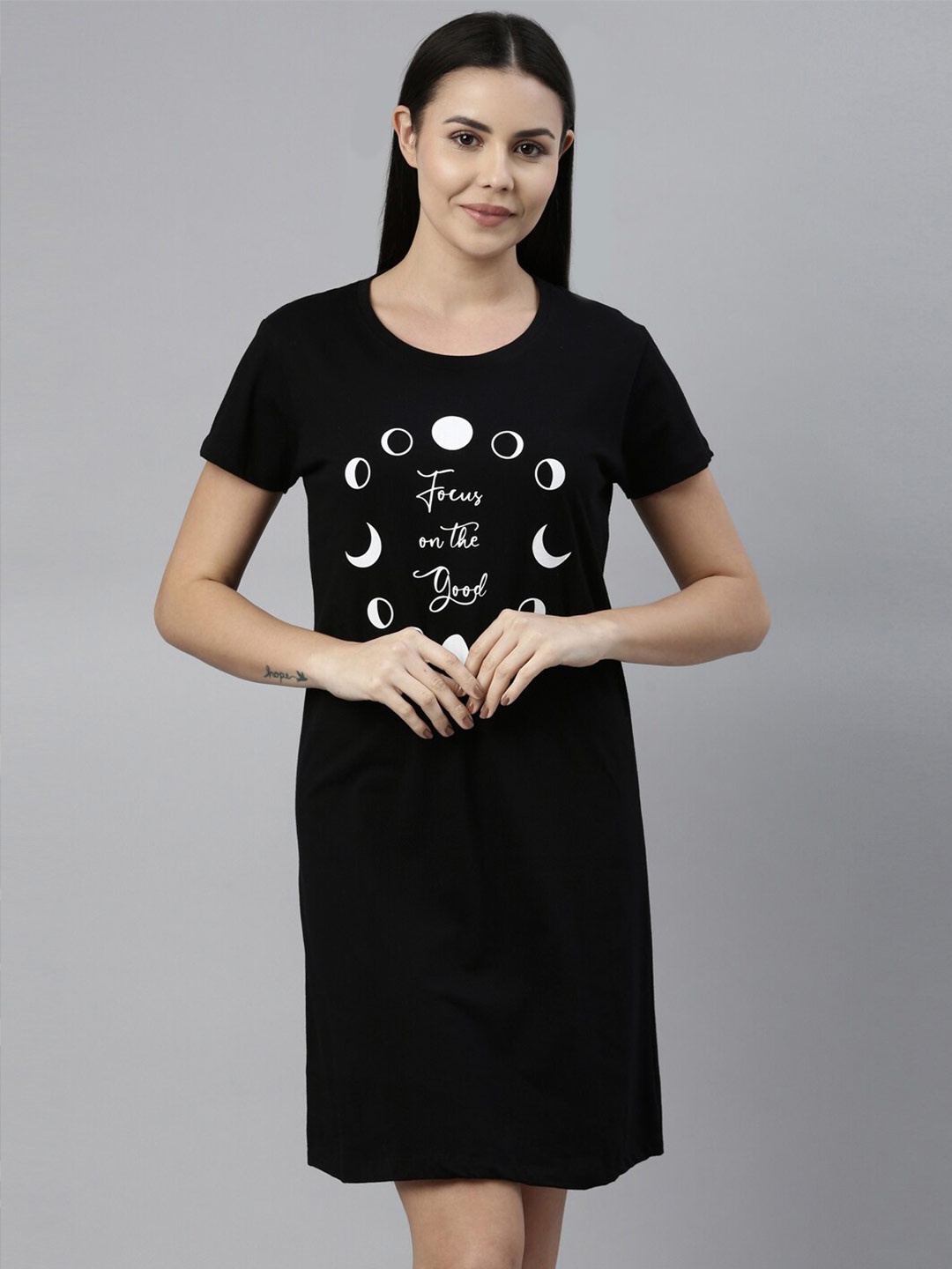 

ETC Graphic Printed Pure Cotton Nightdress, Black