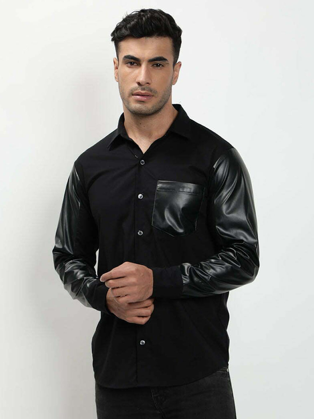 

TheBlackLover Spread Collar Cotton Casual Shirt, Black