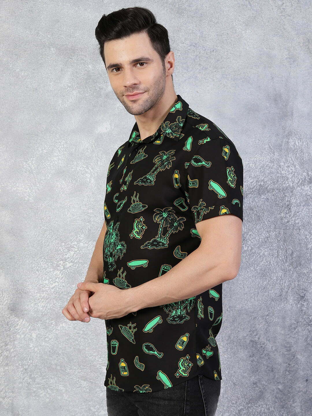 

TheBlackLover Conversational Printed Spread Collar Cotton Casual Shirt, Black