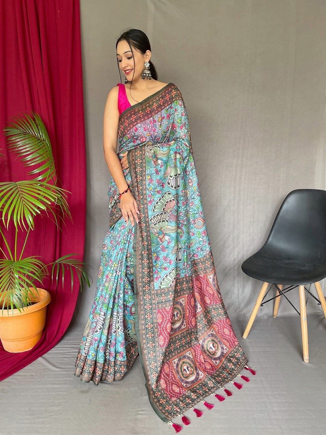 

Mitera Kalamkari Printed Saree, Blue