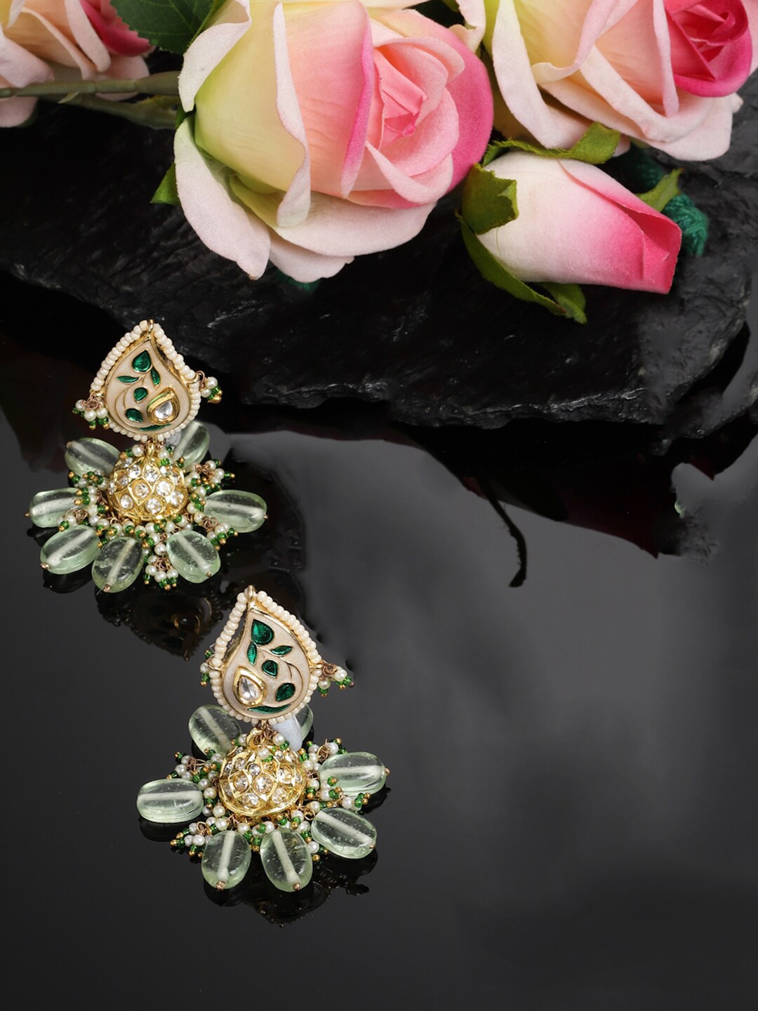

DUGRISTYLE Gold-Plated Dome Shaped Kundan Jhumkas Earrings