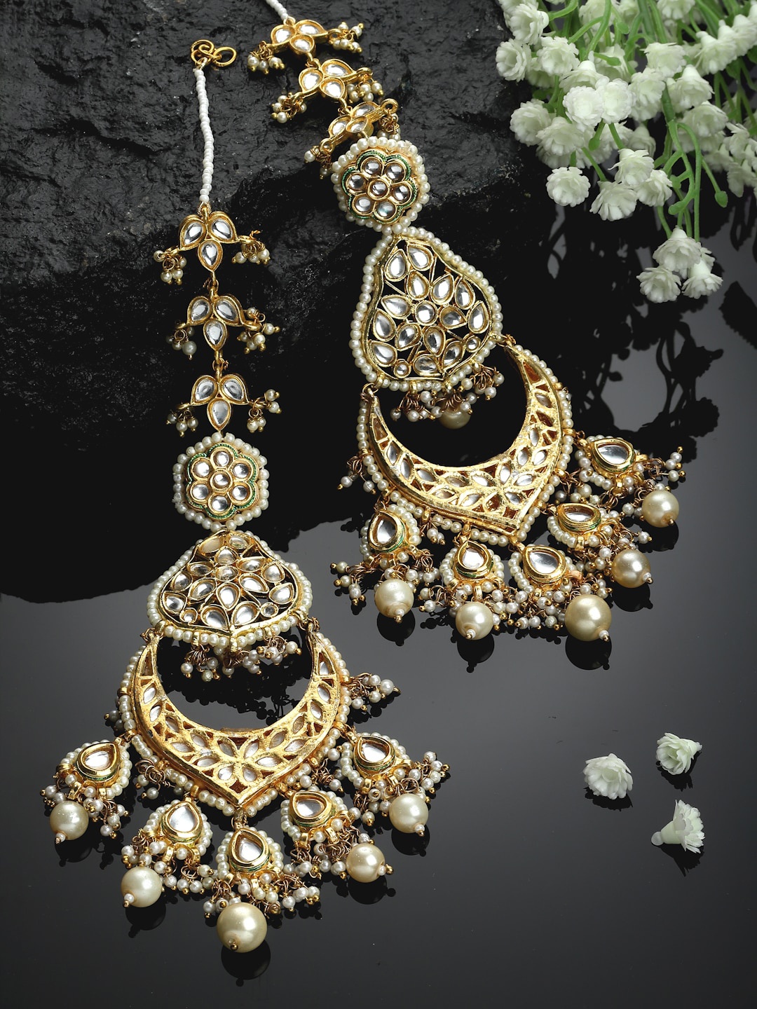 

DUGRISTYLE Gold-Plated Contemporary Chandbalis Earrings