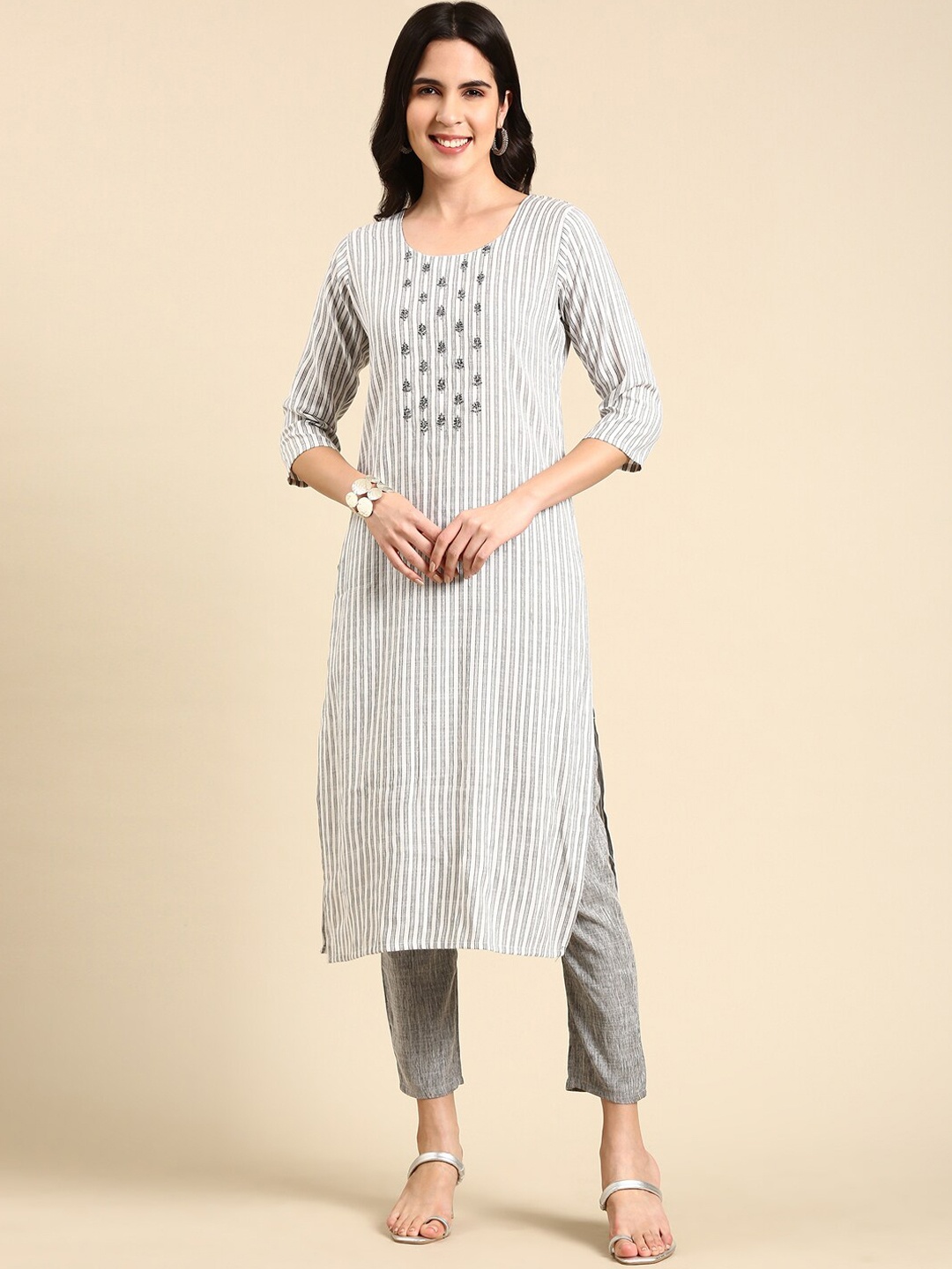 

SHOWOFF Striped Thread Work Kurta with Trousers, White