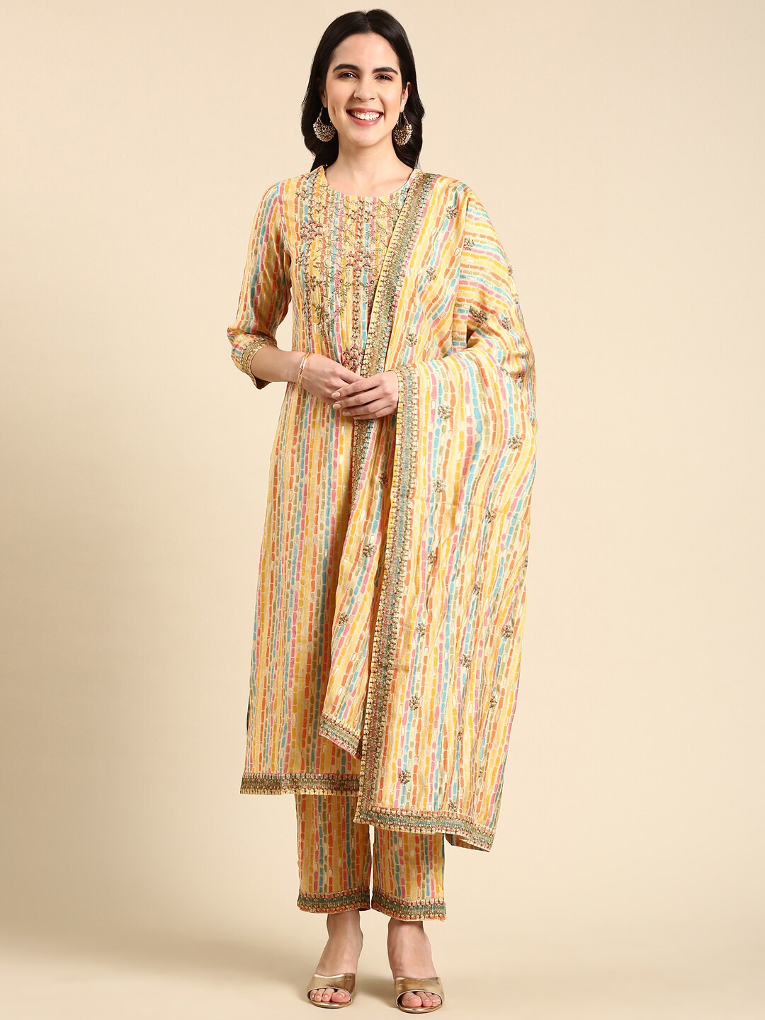 

SHOWOFF Geometric Printed Thread Work Kurta with Trousers & With Dupatta, Yellow