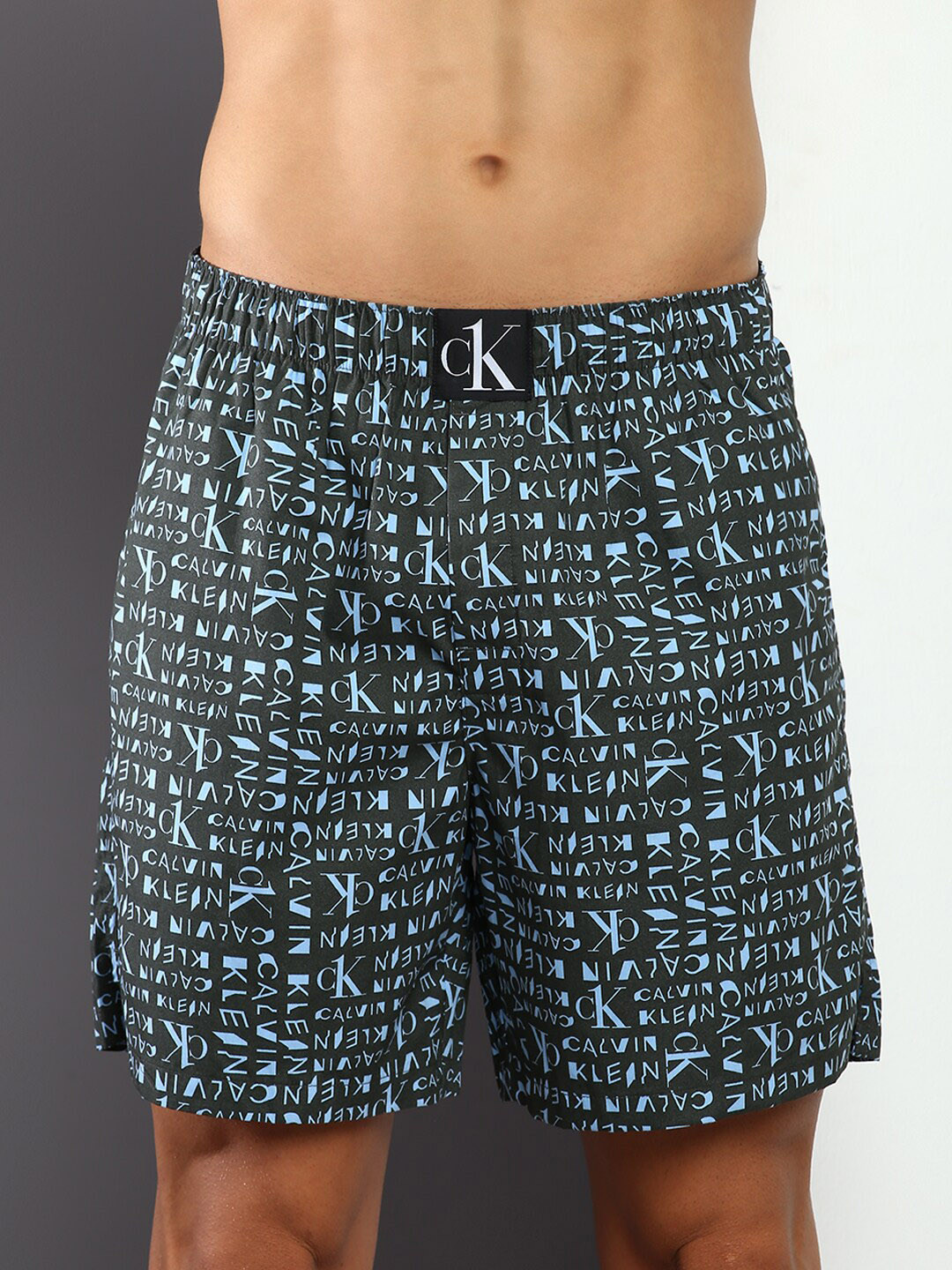 

Calvin Klein Underwear Men Printed Pure Cotton Boxers, Grey