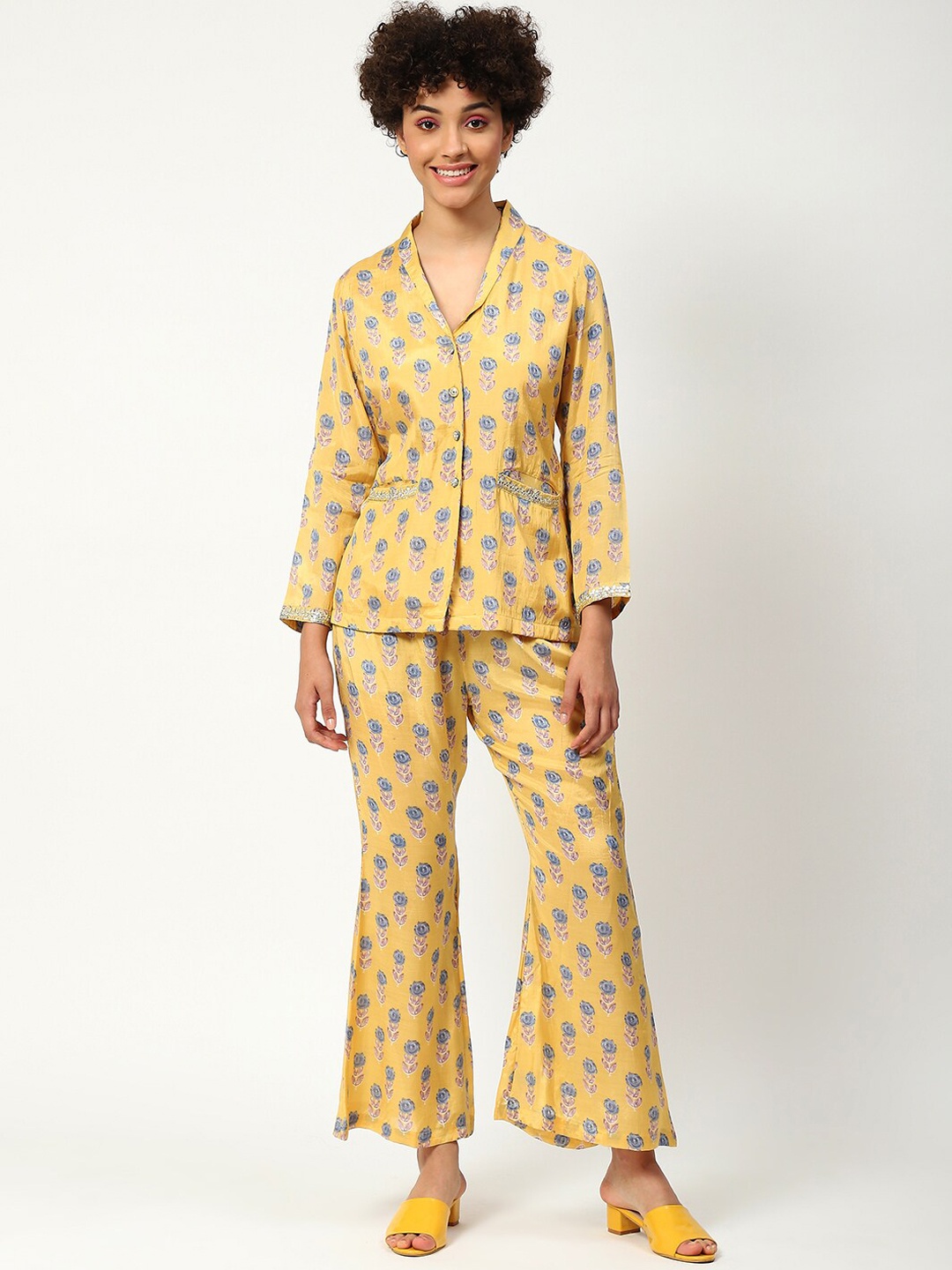 

NH KAPDEWALA Floral Printed Pure Muslin Long Sleeves Shirt With Palazzos Co-Ords, Yellow