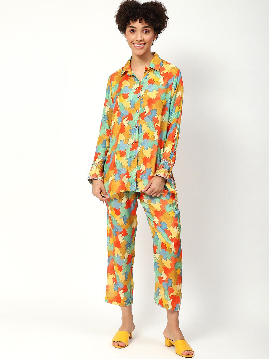 

NH KAPDEWALA Abstract Printed Pure Muslin Co-ord set, Orange