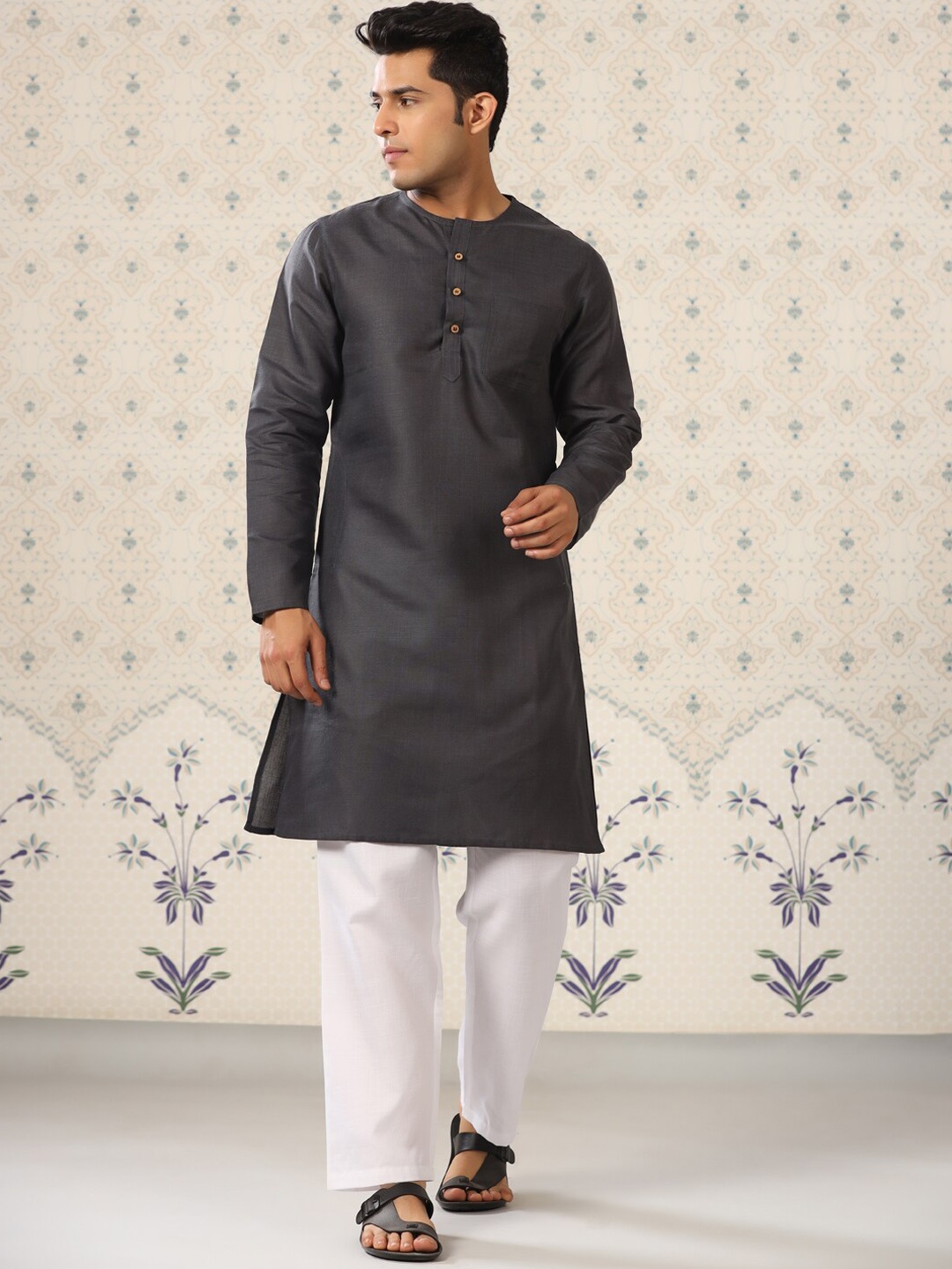 

Ode by House of Pataudi Men Mandarin Collar Kurta With Pyjamas, Grey