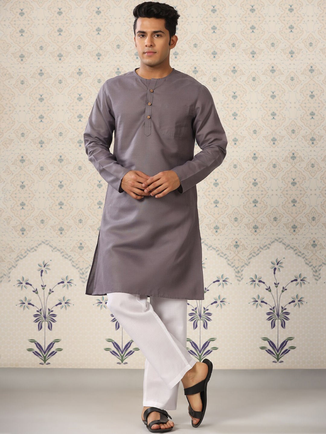 

Ode by House of Pataudi Round Neck Long Sleeves Regular Kurta with Pyjamas, Grey