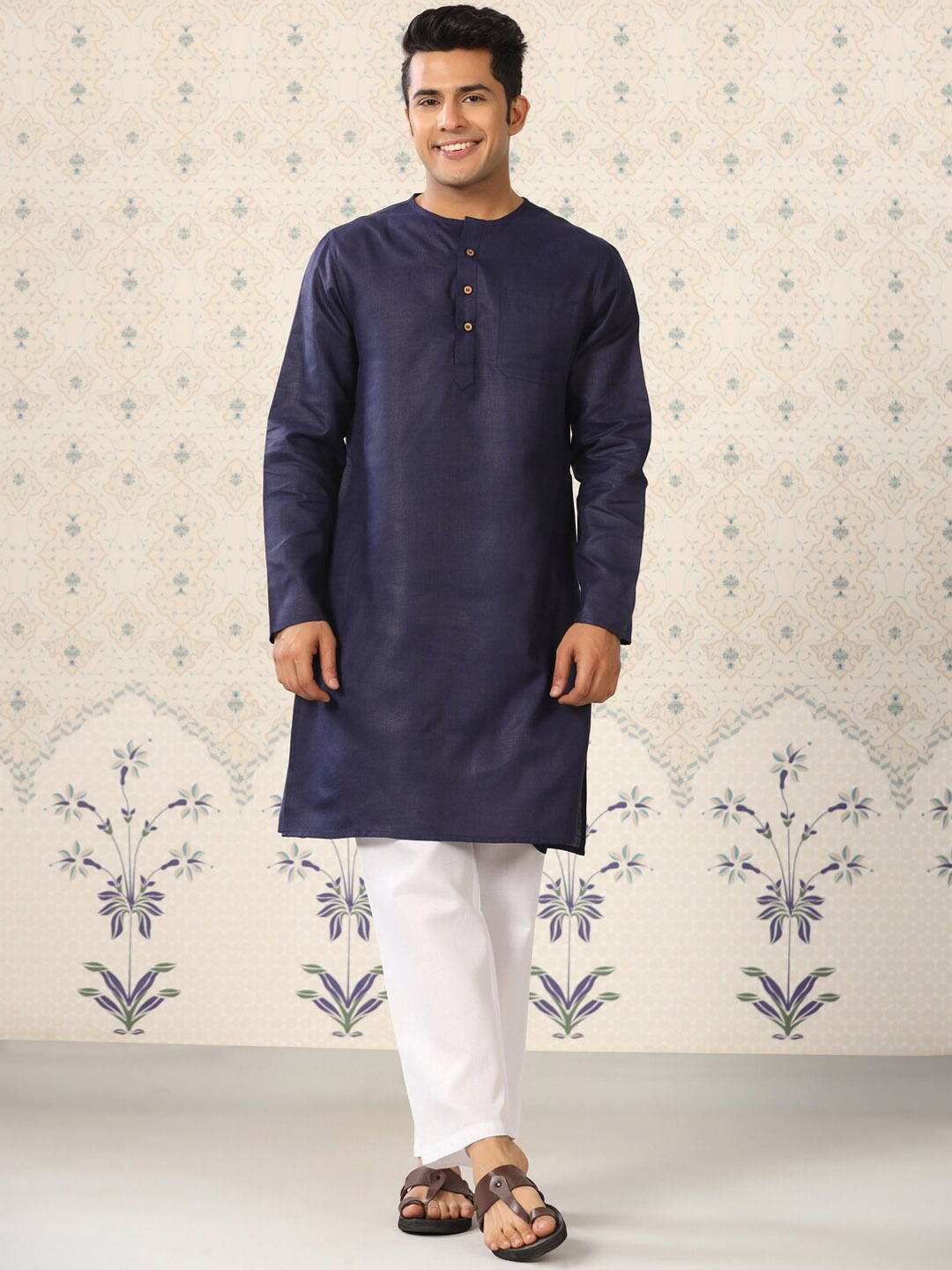 

Ode by House of Pataudi Men Mandarin Collar Kurta With Pyjamas, Navy blue