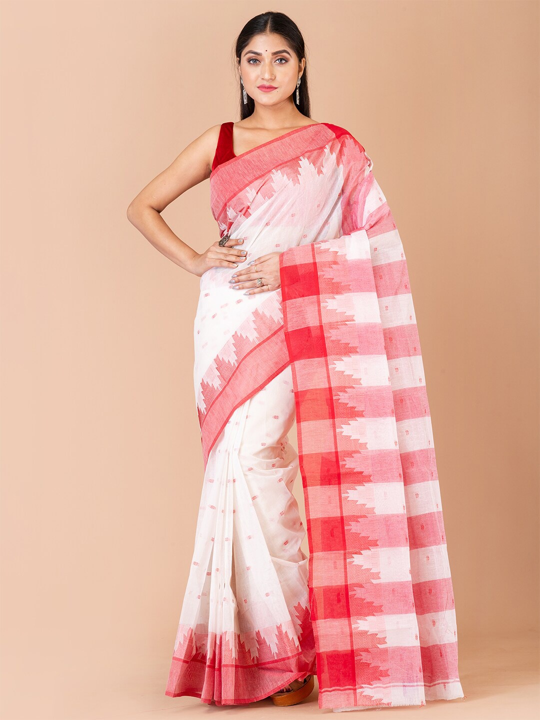 

Laa Calcutta Ethnic Motif Pure Cotton Taant Zari Saree, White