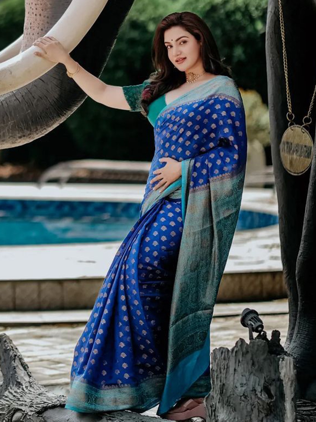 

TIEXA Ethnic Motif Pure Silk Banarasi Zari Saree, Blue