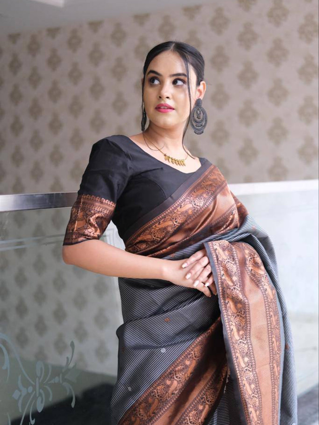 

TIEXA Ethnic Motifs Zari Pure Silk Banarasi Saree, Grey