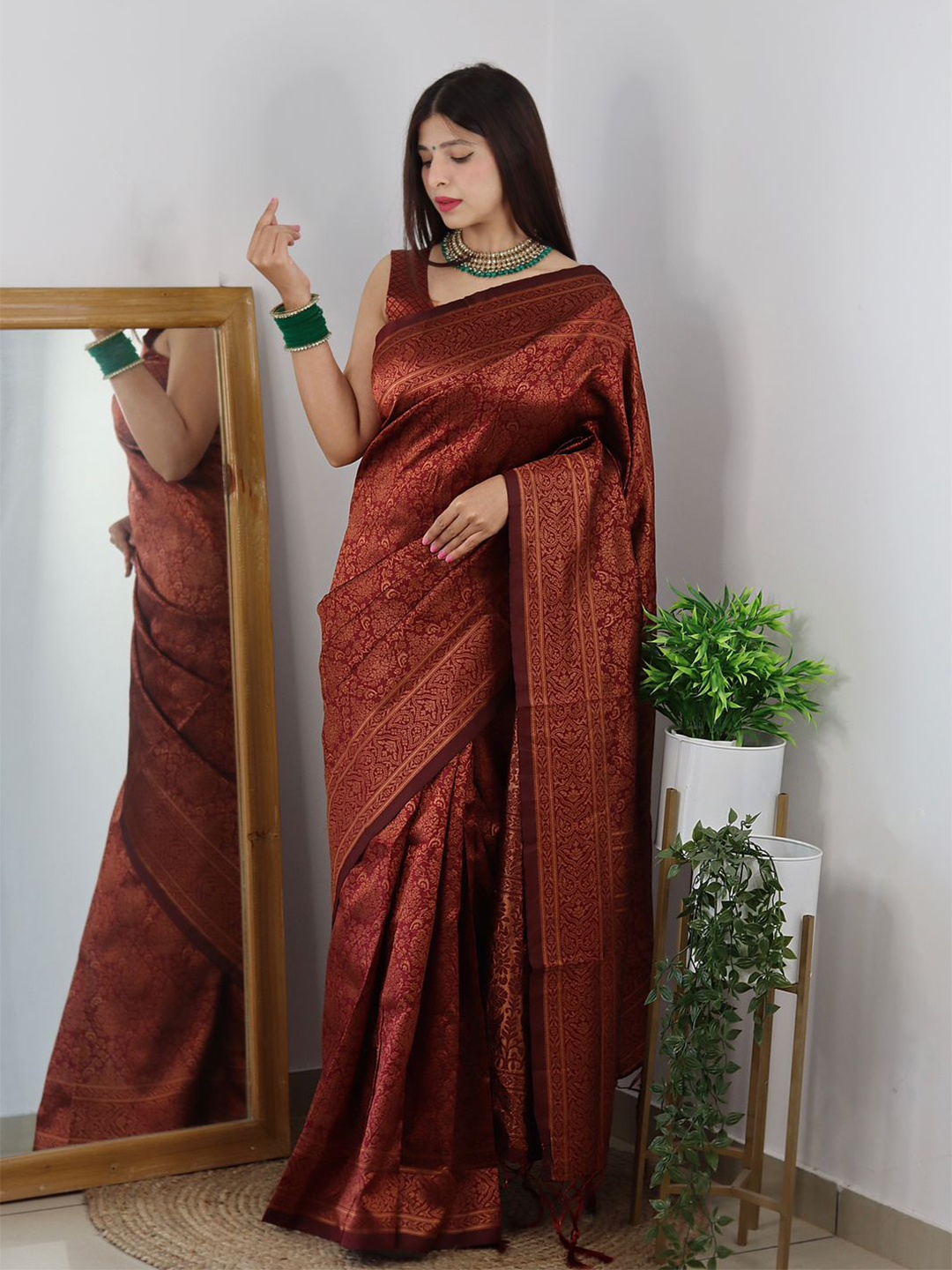 

TIEXA Ethnic Motif Pure Silk Banarasi Zari Saree, Maroon