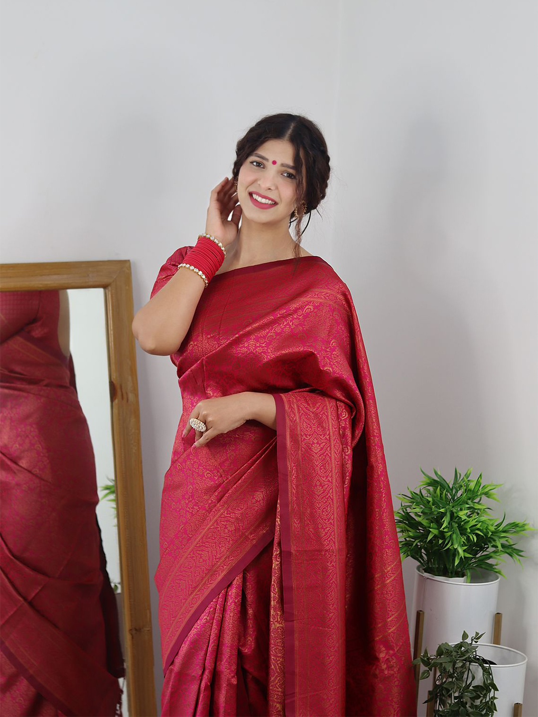 

TIEXA Ethnic Motif Woven Design Zari Pure Silk Banarasi Saree, Pink