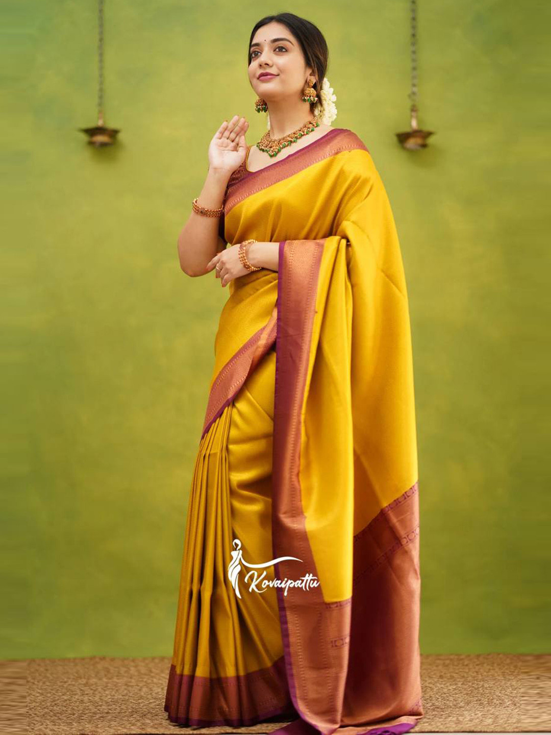 

TIEXA Pure Silk Banarasi Saree With Woven Zari Border, Yellow